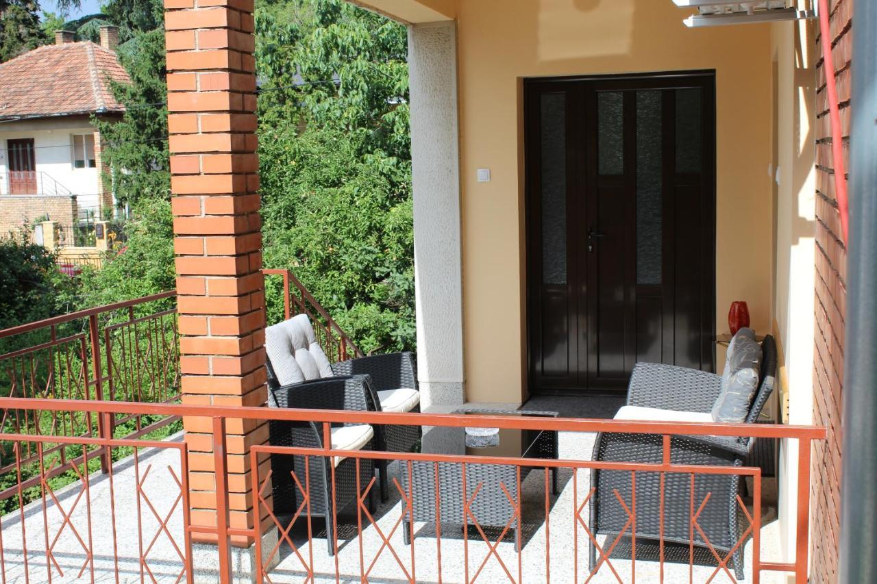 M Apartment Vrsac Esterno foto