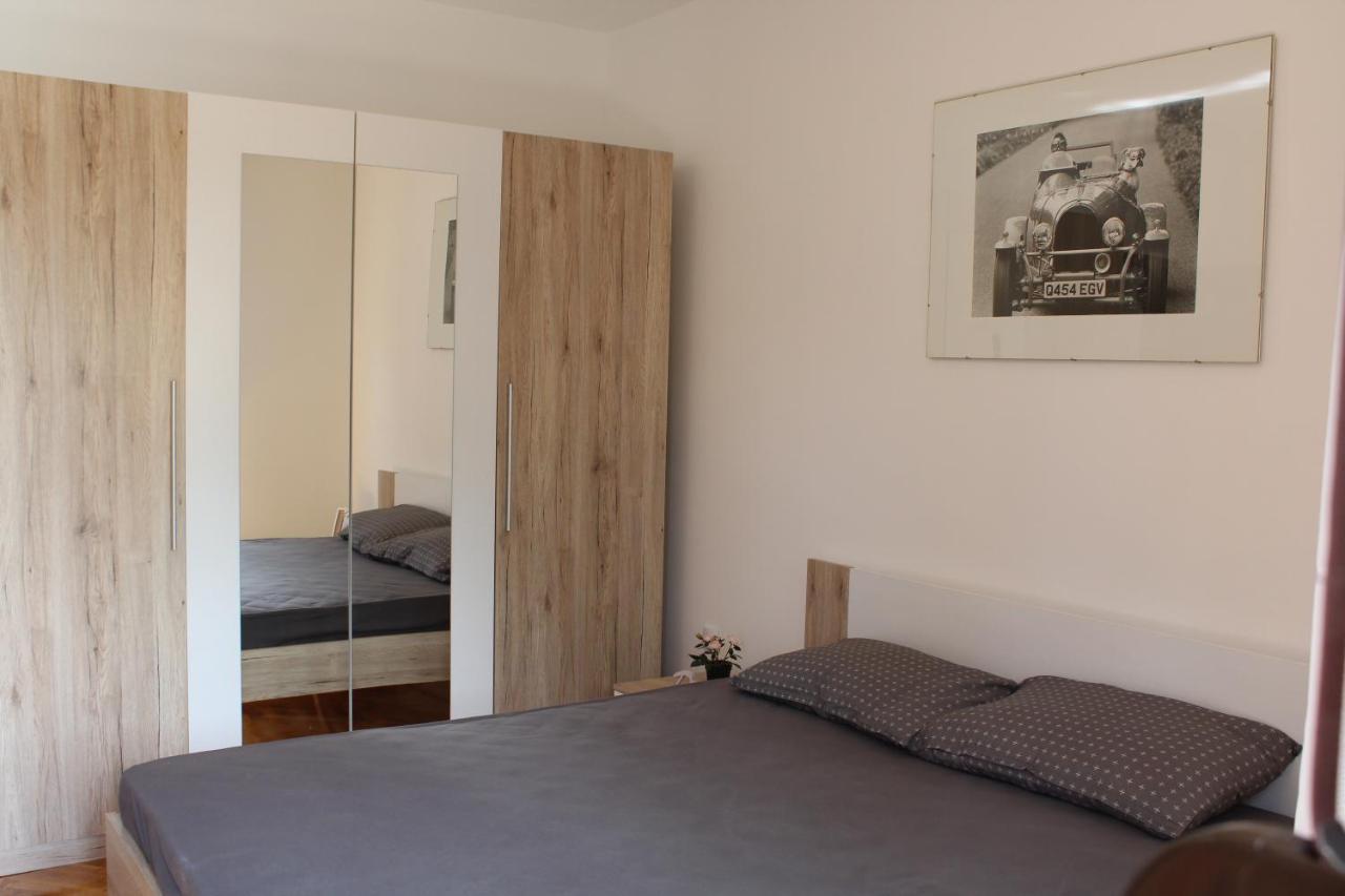 M Apartment Vrsac Esterno foto