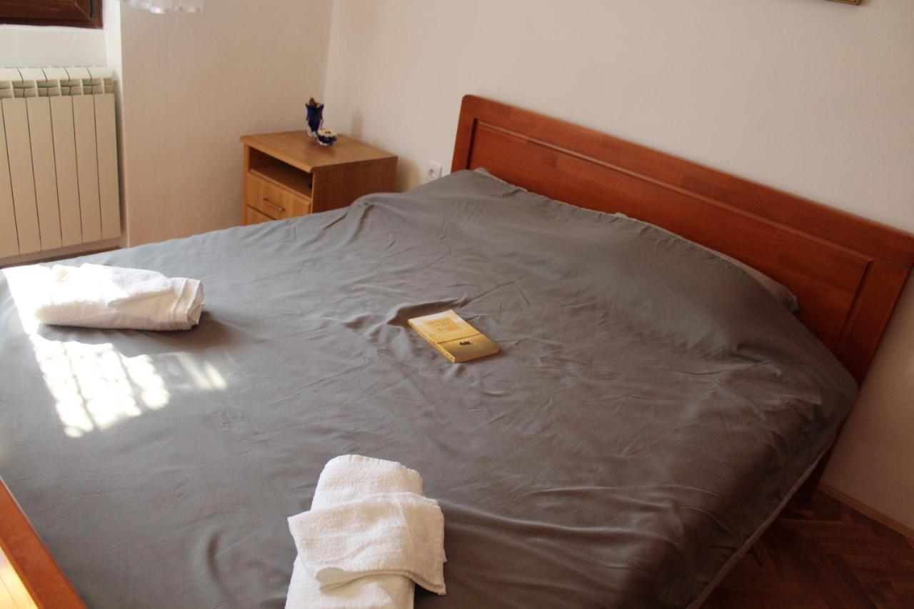 M Apartment Vrsac Esterno foto